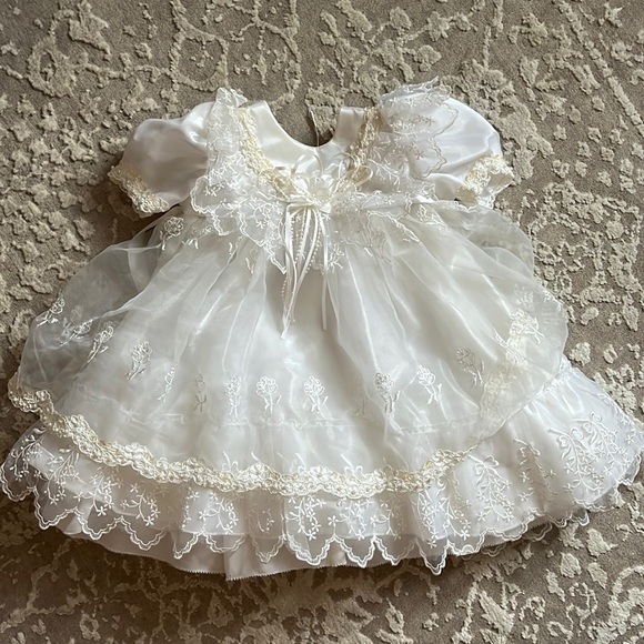None Other - vintage baby girls white christening baptism dress with cap sleeves